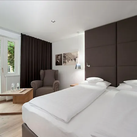 Hotell Reisch 4*