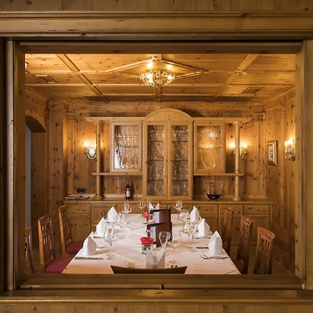 Hotell Reisch 4*