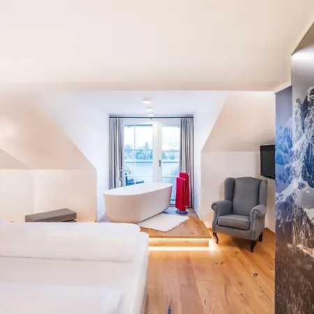 Ξενοδοχείο Reisch 4*