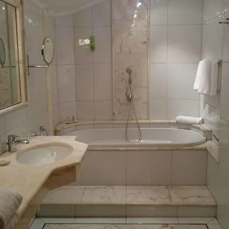 Reisch Hotel